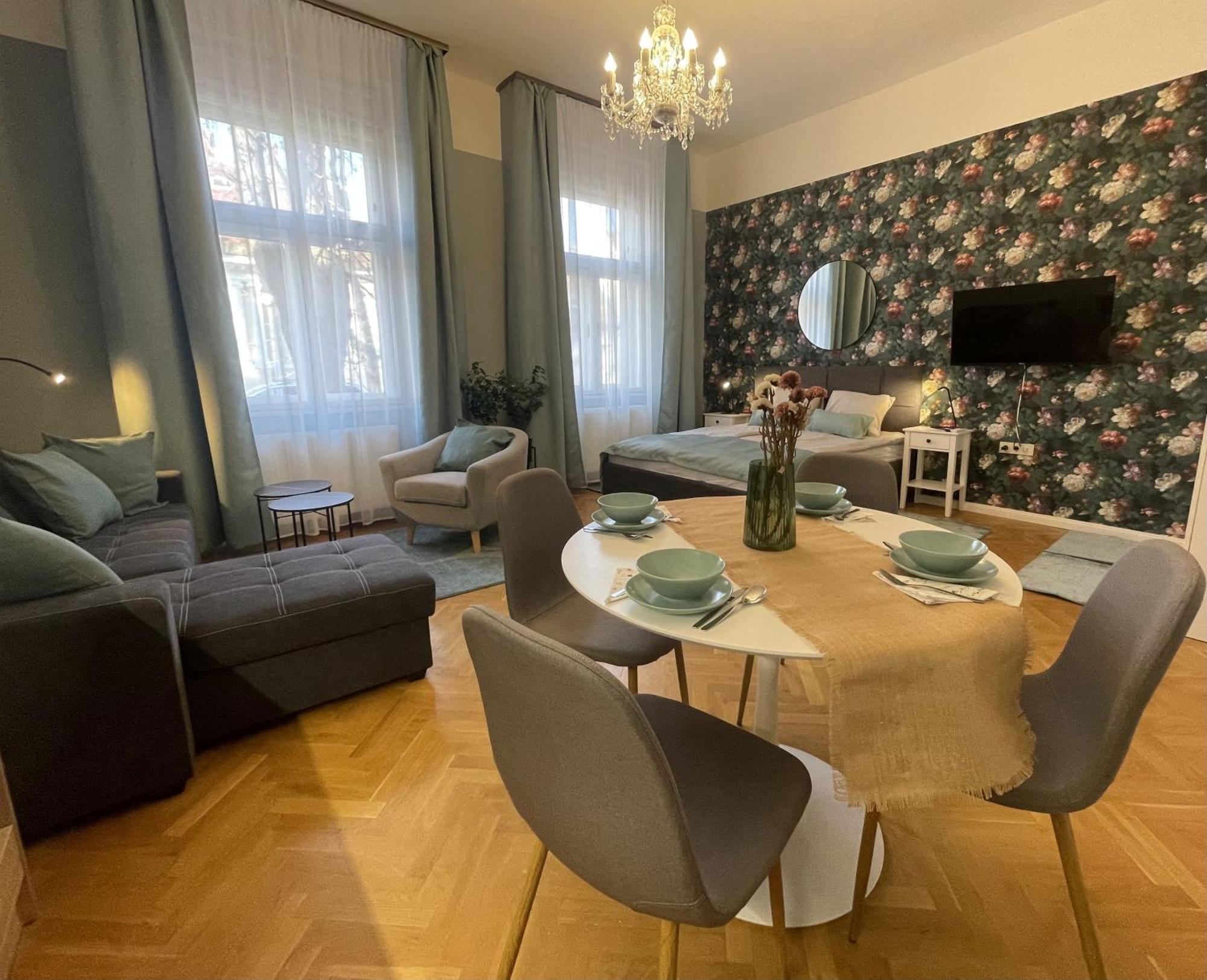 Casa Rosa Apartment *