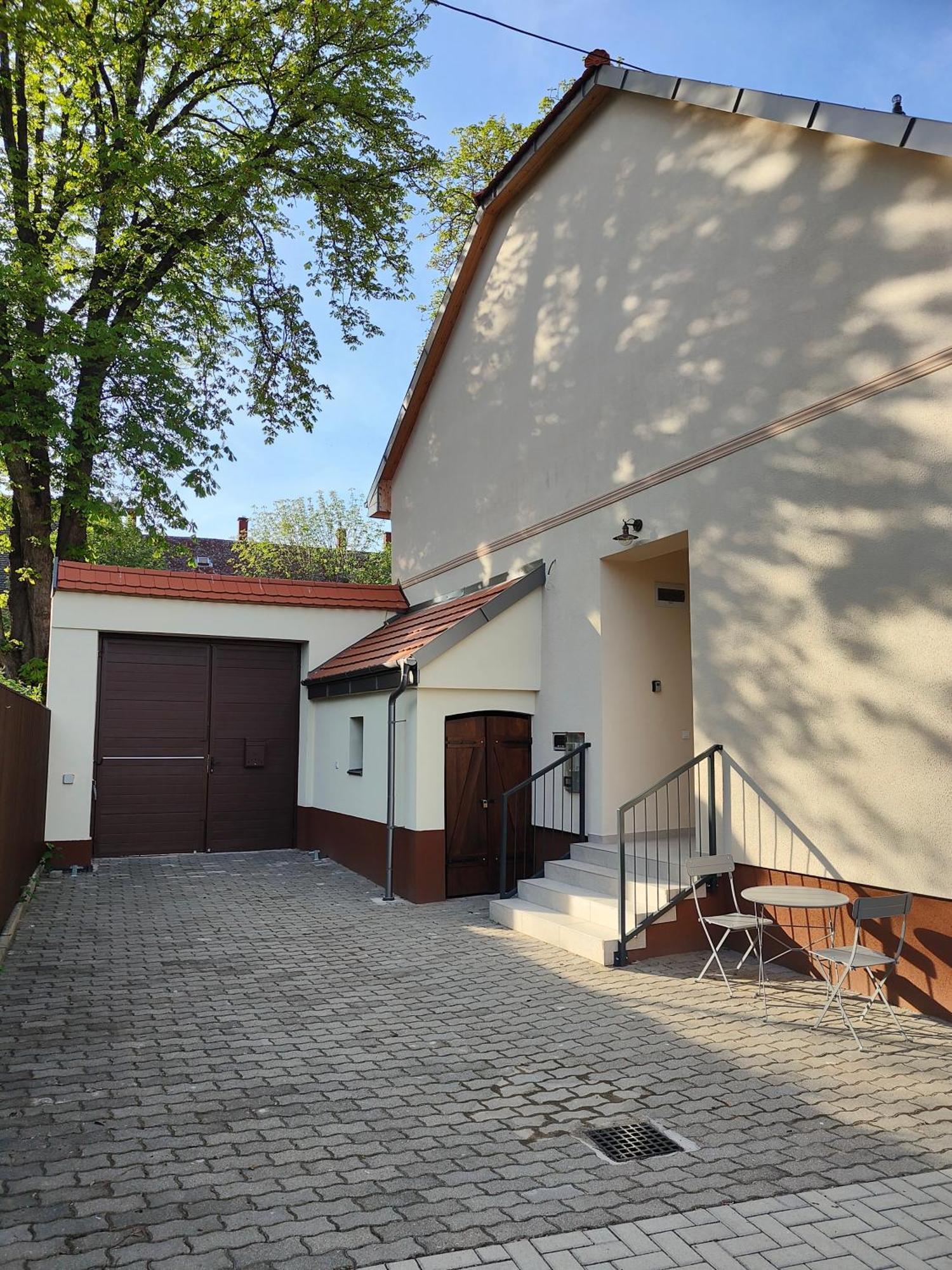 Apartment Casa Rosa Eger